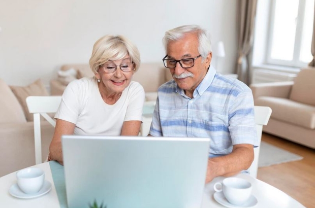 senior numérique
