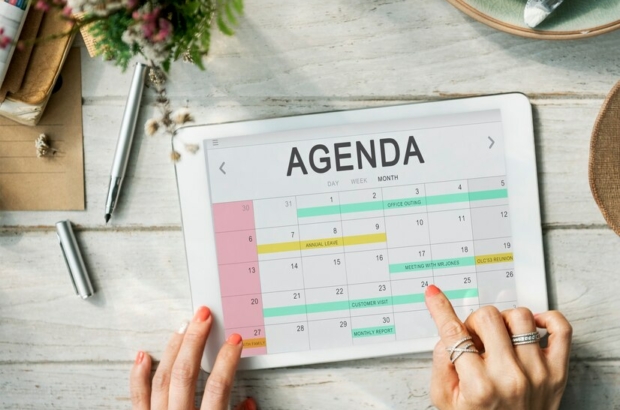 calendrier-ordre-du-jour-reunion-evenement-rappel-calendrier-concept-graphique_53876-124961